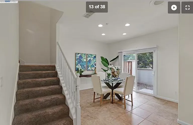 233 S Yucatan Pl — Photo 11
