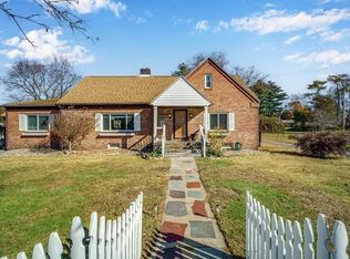 703 Newbury St, Springfield, MA 01104