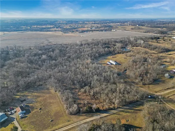 974 NW 525th Rd, Centerview, MO 64019