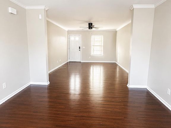 4th image of 744 Jack Russell Ct