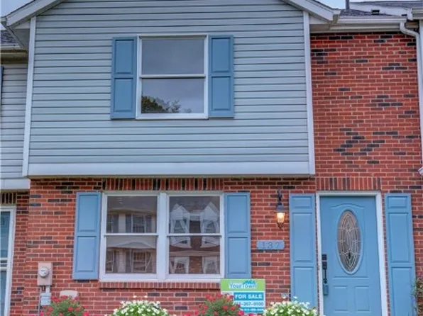 137 Meadow Gap Dr, Monroeville, PA 15146