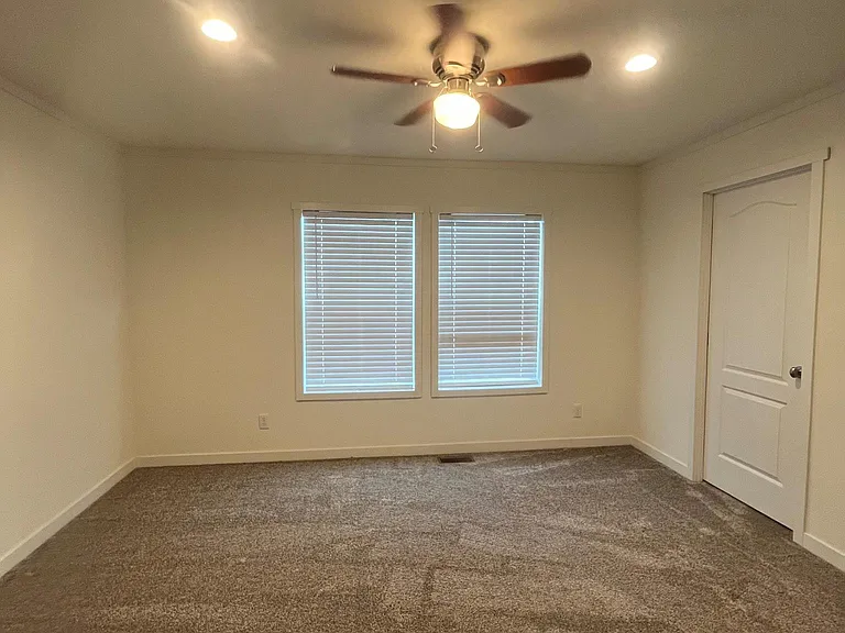 405 S Main St #3 — Photo 11