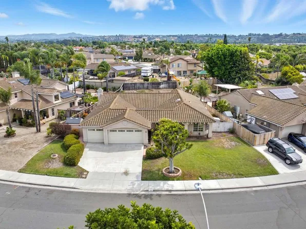 27 Avenida Descanso, Oceanside, CA 92057