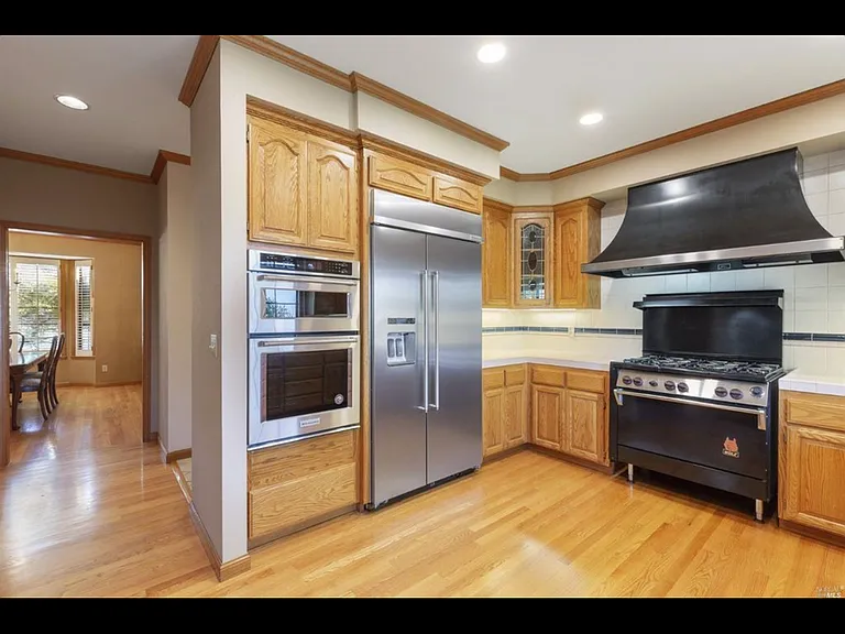 4300 Heritage Ln — Photo 15