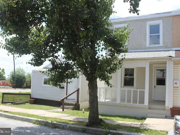 206 Wilcox St, Trainer, PA 19061
