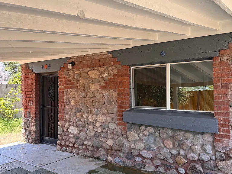745 N Rosemont Blvd — Photo 17