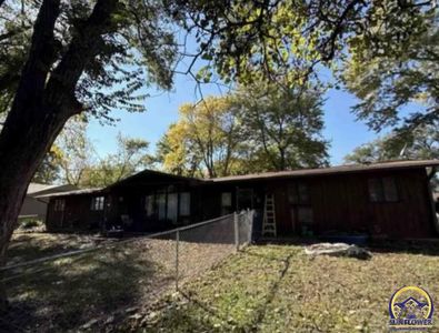 5220 NE Indian Creek Rd, Topeka, KS, 66617
