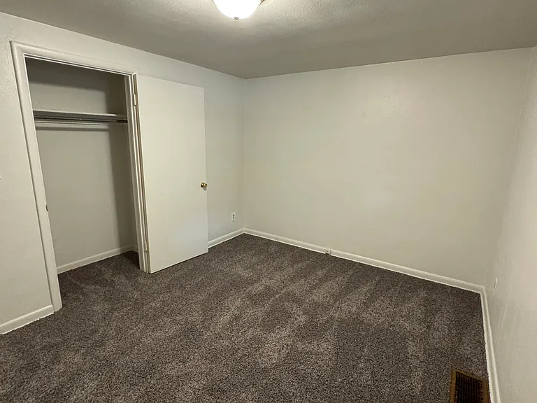 701-709 E Myrtle St #703 — Photo 6