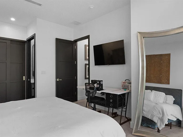 823 Ponce De Leon Dr — Photo 48