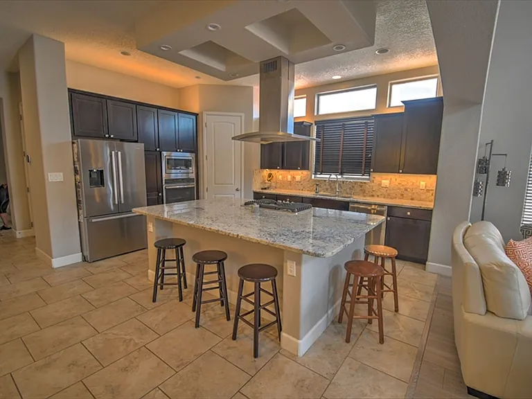 2815 Abeto Ln SE — Photo 5