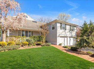 77 Emmet Ave, East Rockaway, NY 11518