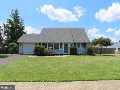 39 Plumtree Rd, Levittown, PA, 19056