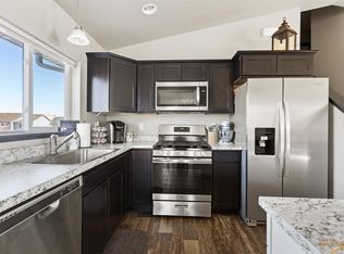 4905 Three Rivers Dr, Rapid City, SD 57701