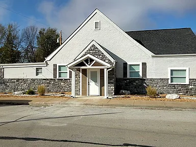 204 Webb St — exterior photo