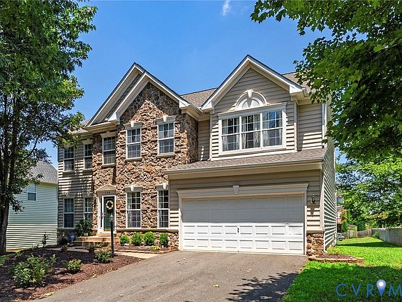 3rd image of 753 Blossom Tree Rd