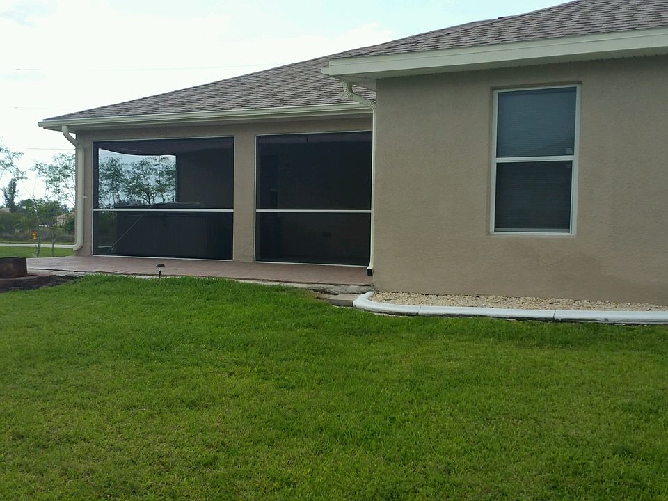 1st image of 440 NW 1st Ln