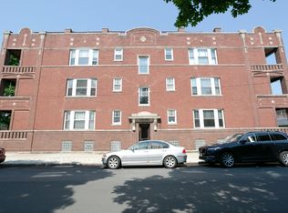 3338 N Wolcott Ave #1, Chicago, IL 60657