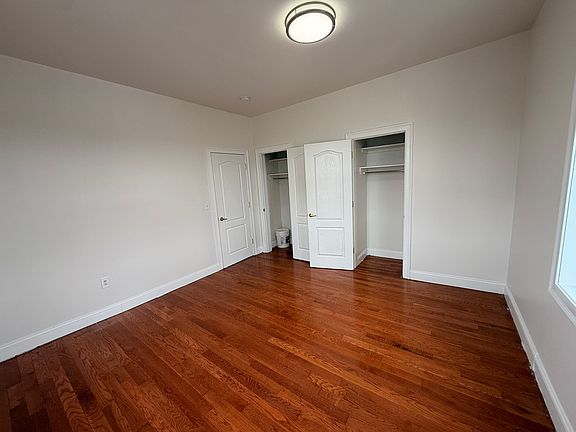 4th image of 6611 Broadway #55E
