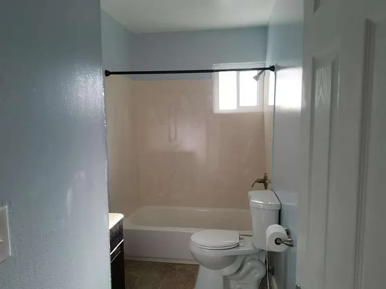 1431 Marshall Rd — Photo 4