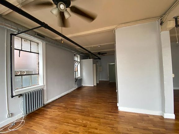 2nd image of 10 W Harvey St APT 2E