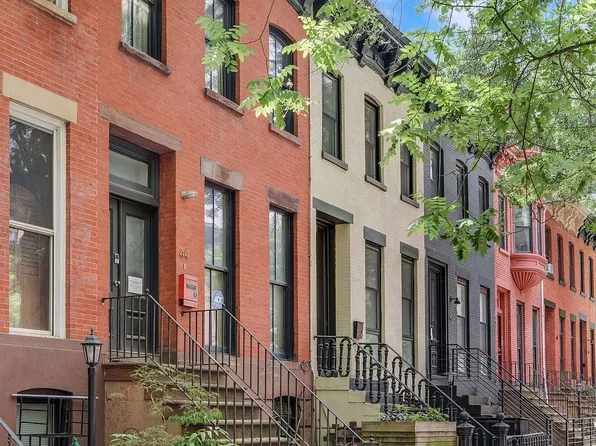 42 Monroe St, Brooklyn, NY 11238