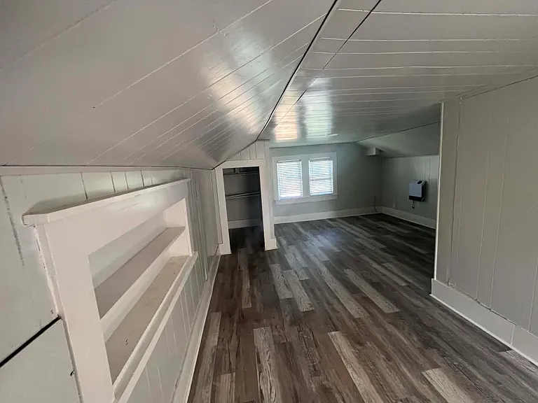 1607 Avenue I — Photo 16