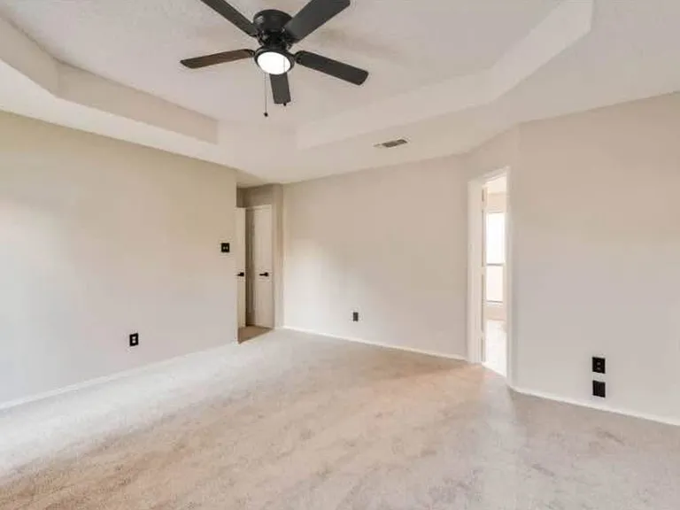 6105 Fern Meadow Rd — Photo 7