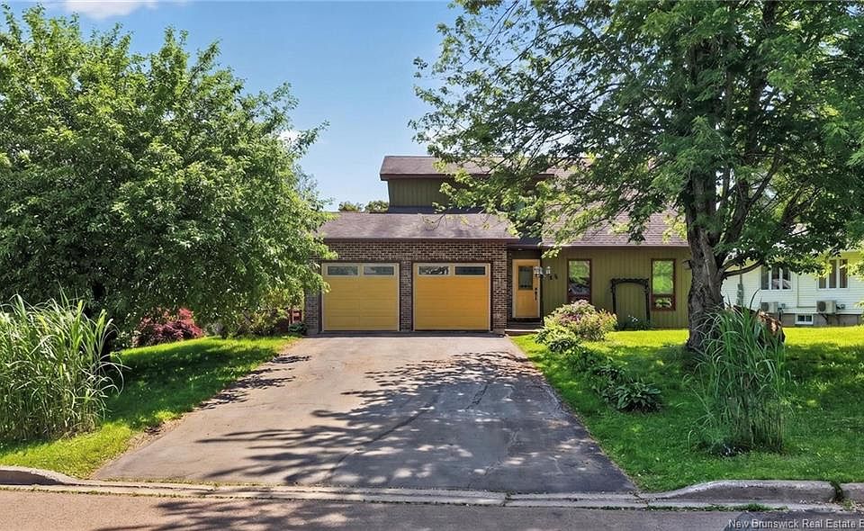 1st image of 96 Teakwood Way