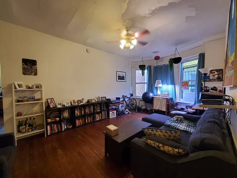 4222 Spruce St #1R — Photo 5