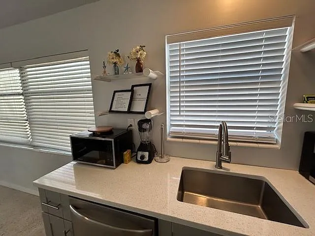 6901 Gulf Winds Dr — Photo 21