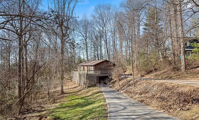 42 Mountain Site Ln