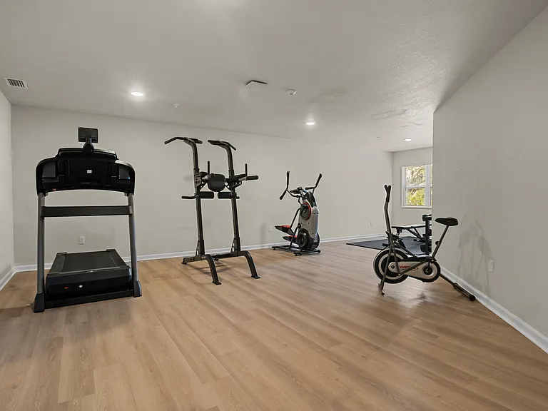 Spanish Moss Eco Apartments — Photo 24