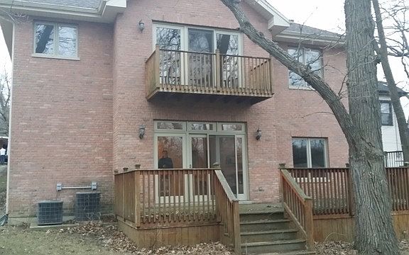 2nd image of 605 S Oakwood Ave