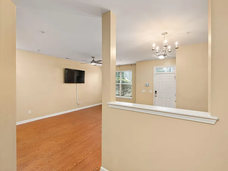 401 Coalinga Ln #108 — Photo 8