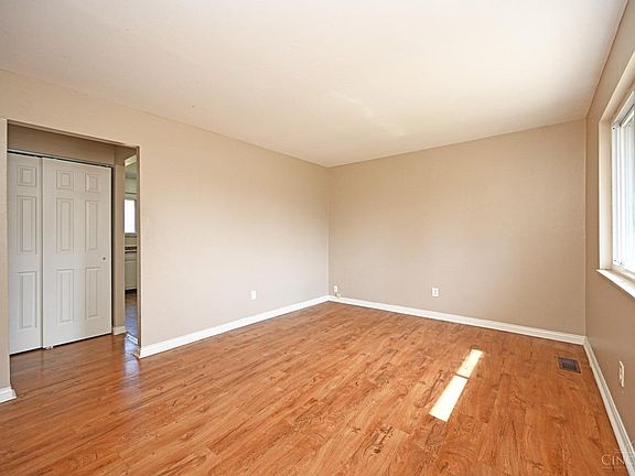 4th image of 2140 Sevenhills Dr