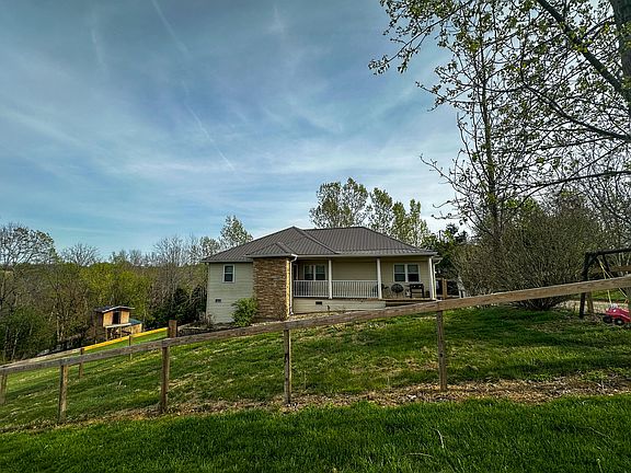 2nd image of 569 E Ridge Rd