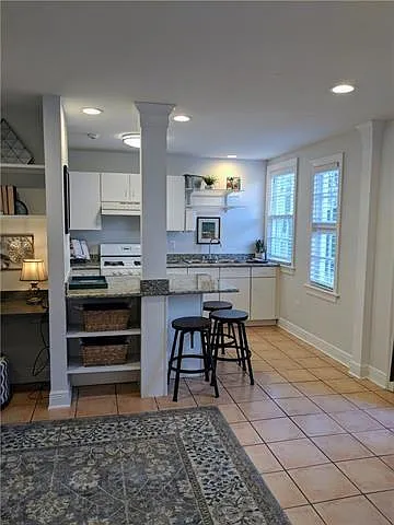 4225 Carondelet St #A — Photo 3