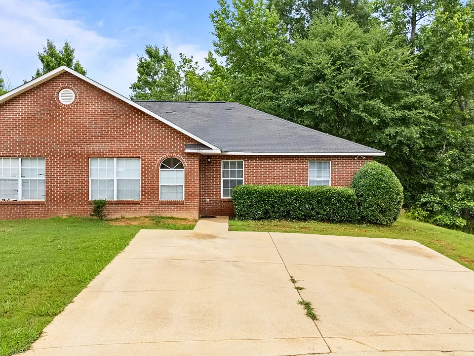 684 Yeager Ln #684