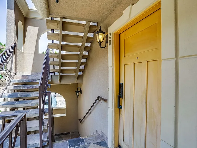 1049 Felspar St #20 — Photo 26