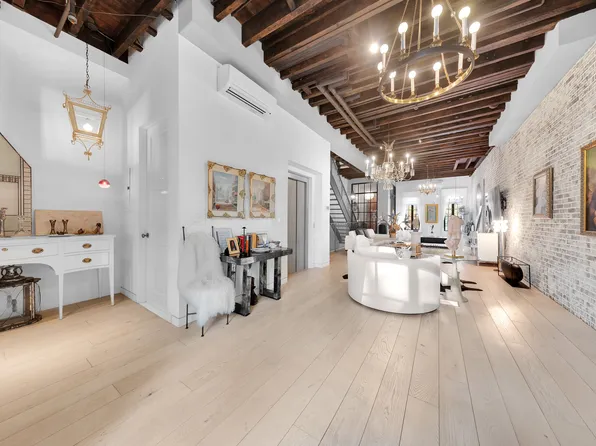 141 West 95th Street image 5 of 25