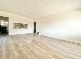 2743 Waverly Dr #1, Los Angeles, CA 90039