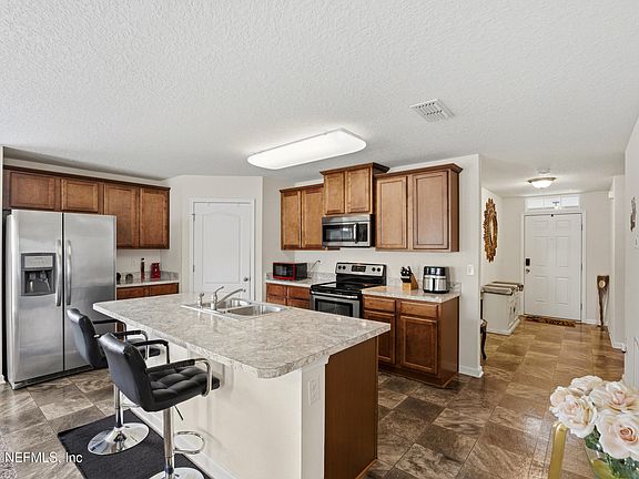4th image of 3327 CANYON FALLS Drive