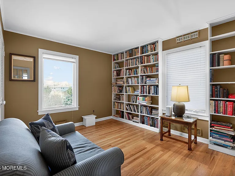 1521 Ocean Ave — Photo 13