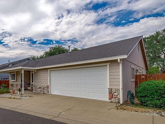 2nd image of 938 Country Ln