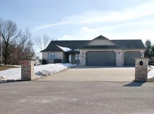 1809 N Shale Ave, Auburn, WI 53010