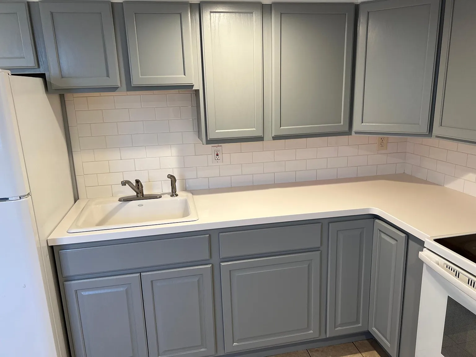 8 Balmforth Ave — Photo 2