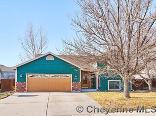 810 Colonial Dr, Cheyenne, WY 82001