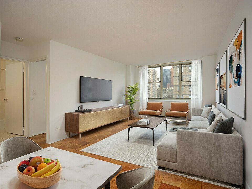 1st image of 154 E 29th St #405