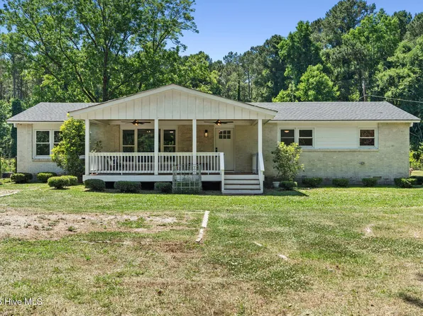 13290 New Britton Highway E, Nakina, NC 28455