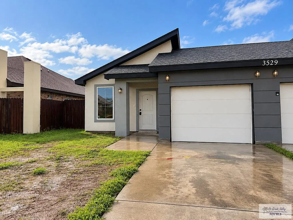 3 bed, 2.5 bath, 1224 sqft, $1,700 — Photo 1